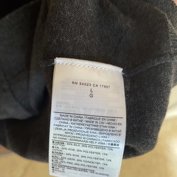 Banana Republic Silk Blend Cardigan Womens Large Light Grey Long Sleeve - Picture 4 of 6